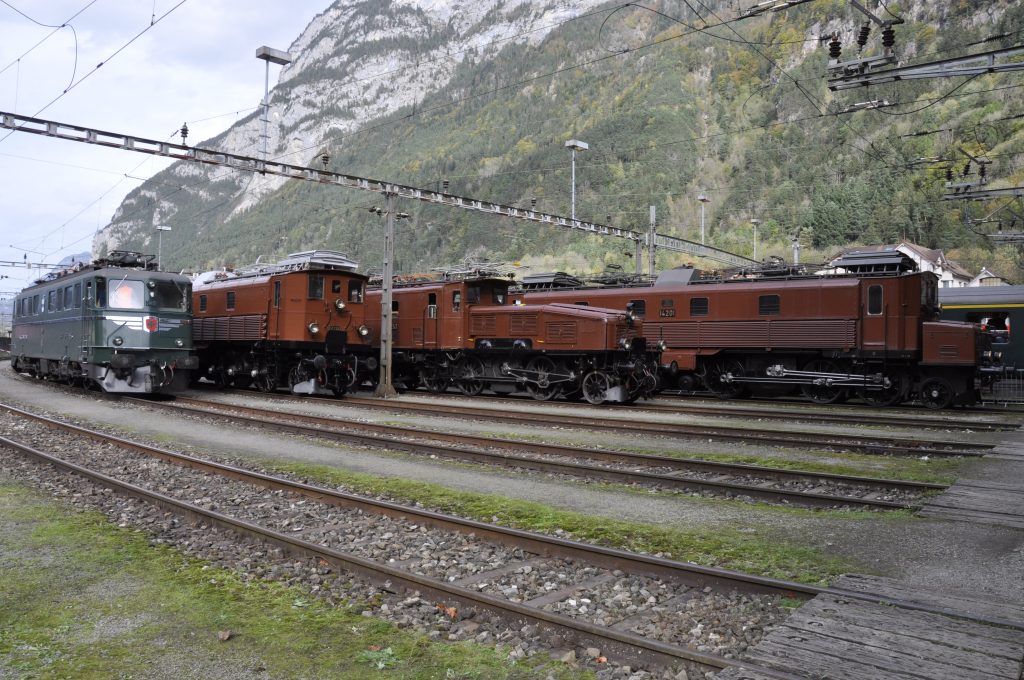 Fahrzeugaufstellung mit Ae 6/6, Be 4/6 und zwei Ce 6/8