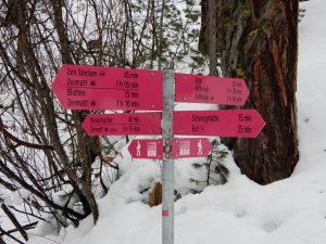 Namenlose Wegkreuzung