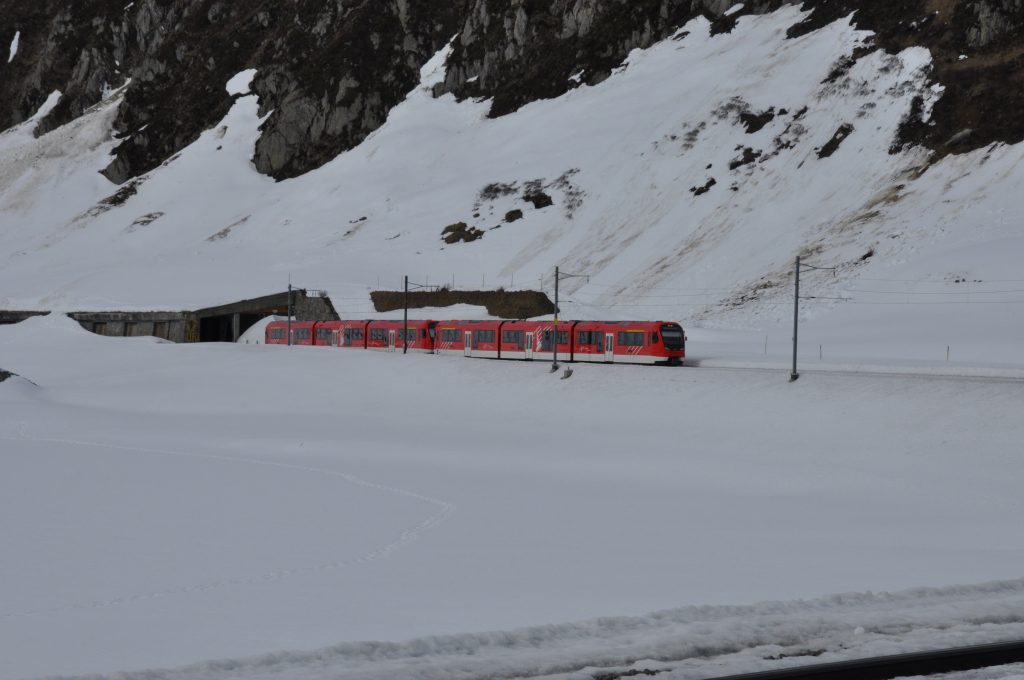 Zwei Orion unterwegs zum Oberalppass