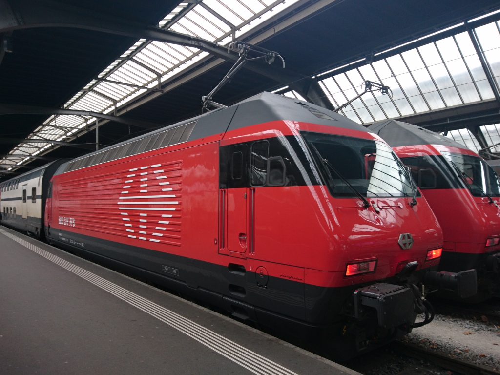 Re 460 018