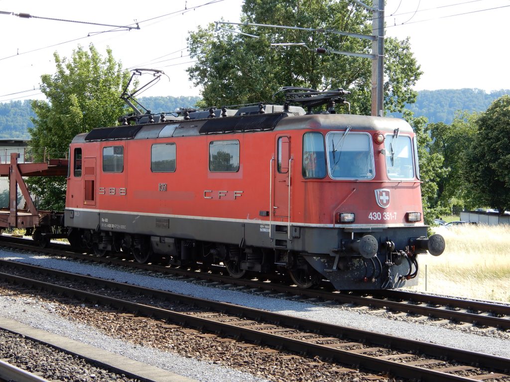 Re 430 351