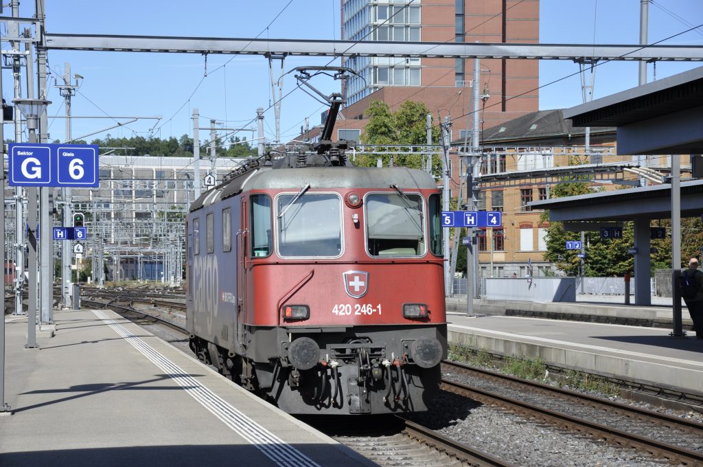 Re 420 246