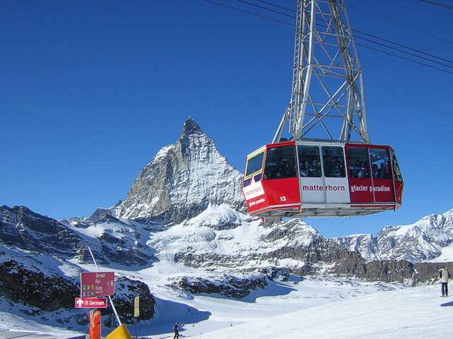 Kabine Trockener Steg - Klein Matterhorn bei der Talstation 1 Kabine Trockener Steg - Klein Matterhorn bei der Talstation 1