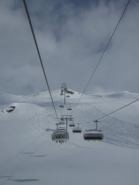 auf dem Gifthittli-Sessellift