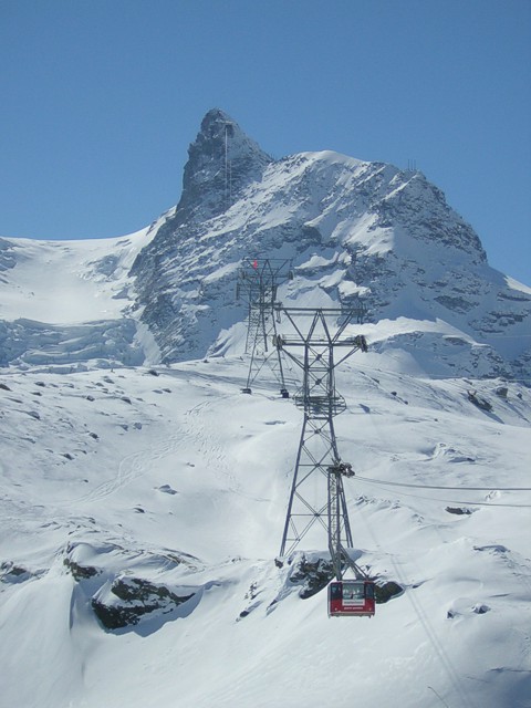 Blick Richtung Bergstation Klein Matterhorn Blick Richtung Bergstation Klein Matterhorn